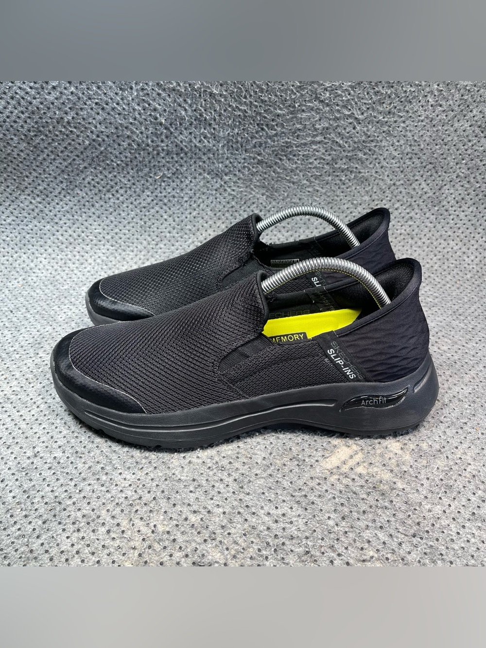 Skechers Hands Free Black Slip On Shoes Size 9.5 Men’s